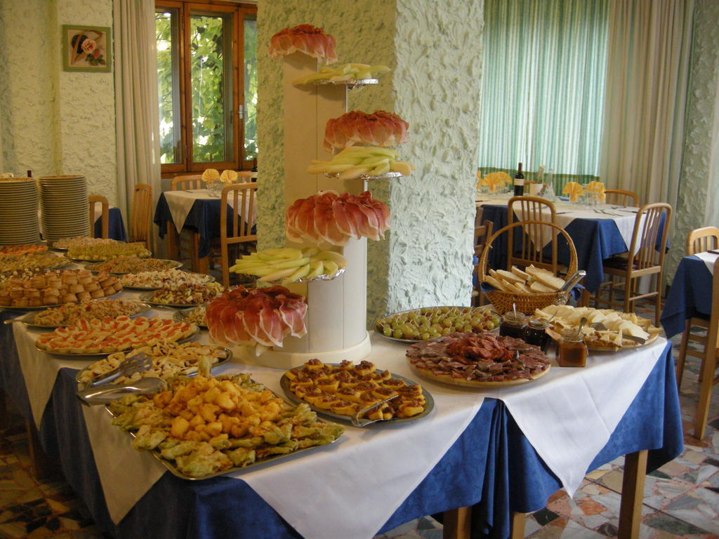 Albergo Ristorante Giardini San Marcello Pistoiese Buitenkant foto